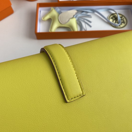 HERMÈS Clutchs