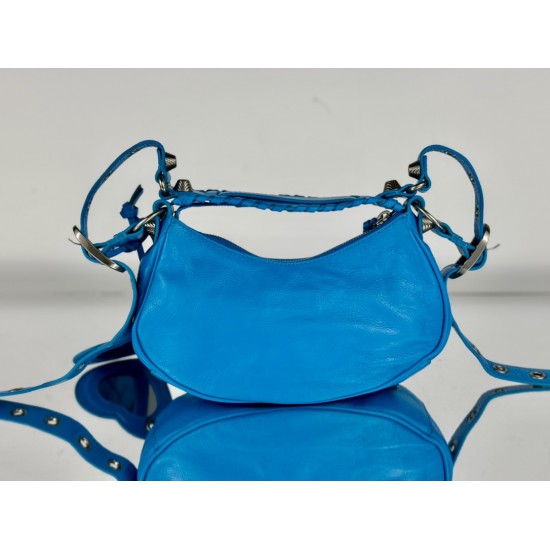 Balenciaga Le Cagole