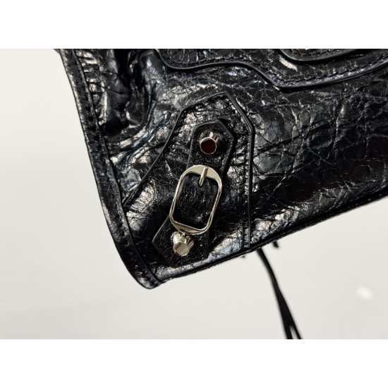 Balenciaga Le Cagole