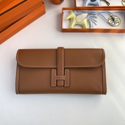 HERMÈS Clutchs