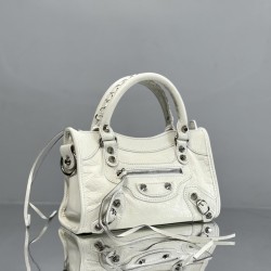 Balenciaga Le Cagole