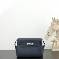 HERMÈS More