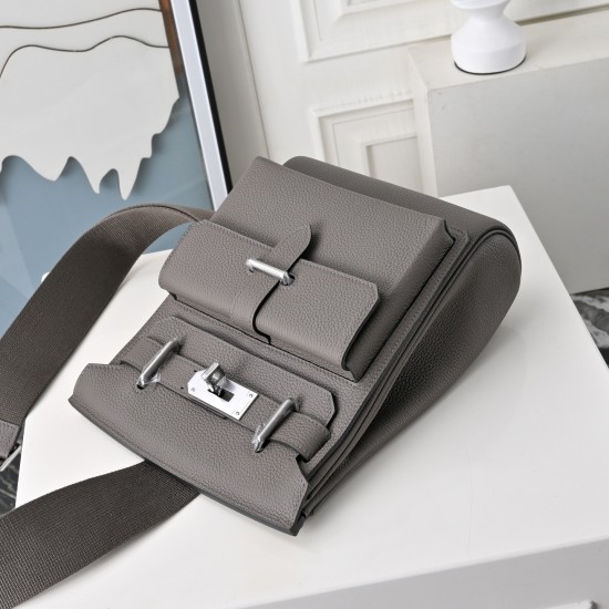 HERMÈS More