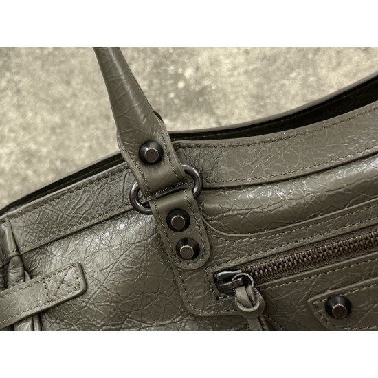 Balenciaga Le Cagole