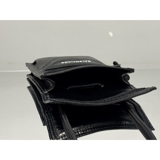 Balenciaga More ←