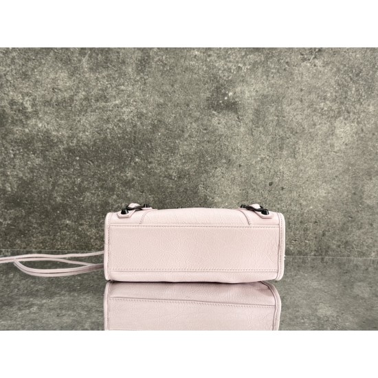 Balenciaga Le Cagole