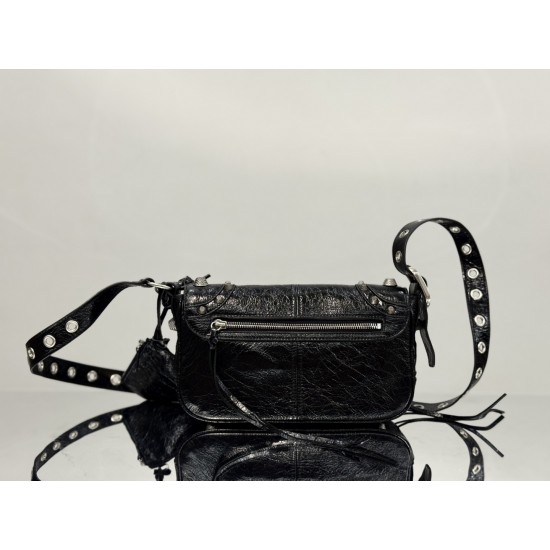 Balenciaga Le Cagole