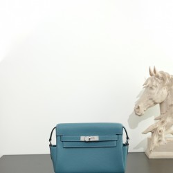 HERMÈS More