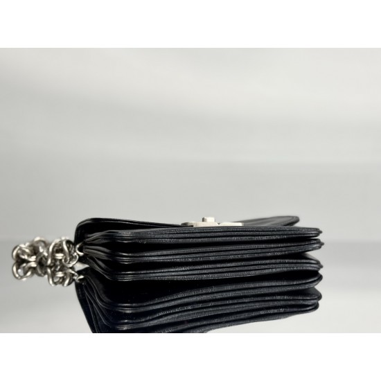 Balenciaga More ←