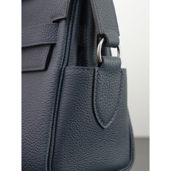 HERMÈS More