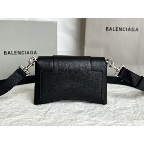 Balenciaga Downtown
