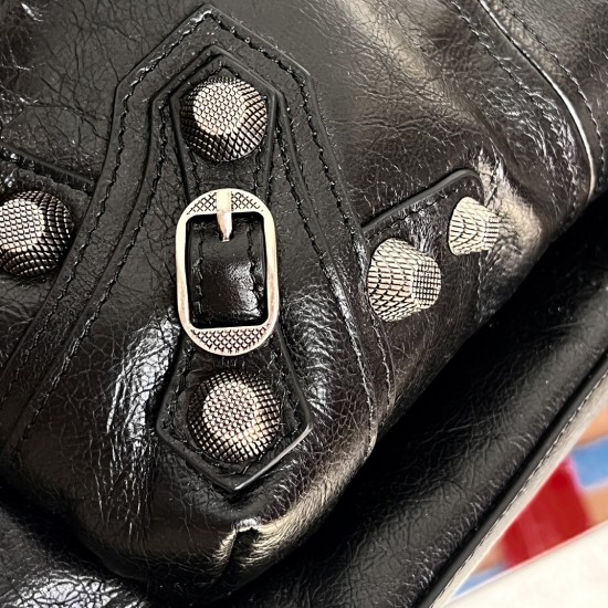 Balenciaga Le Cagole
