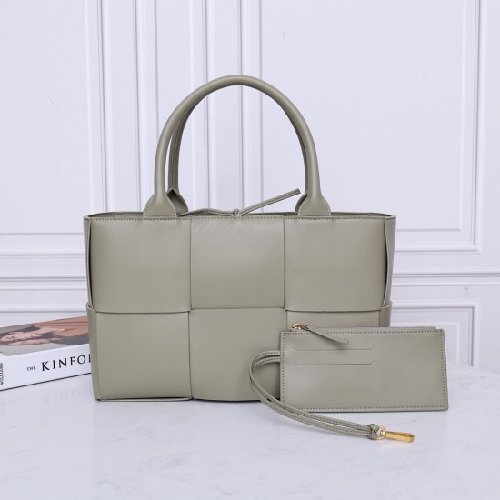 Bottega Veneta Tote