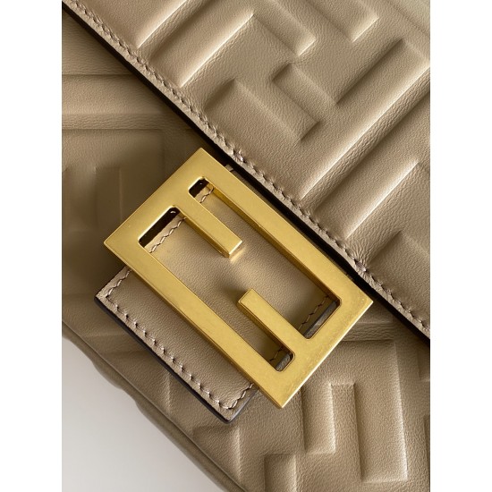 FENDI Baguette
