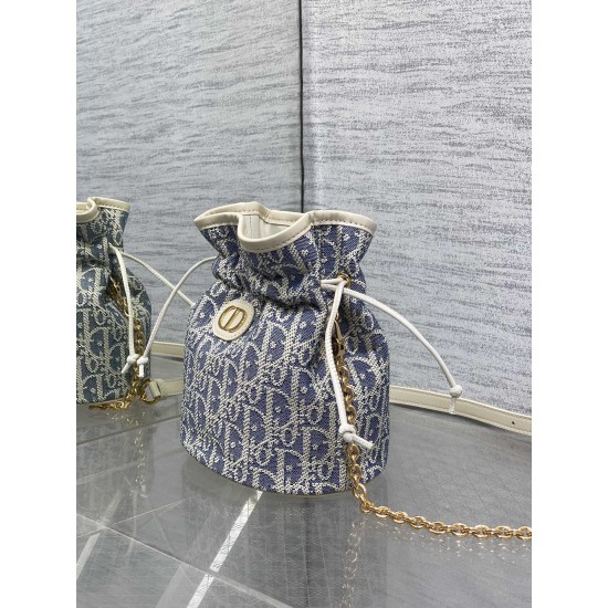 Dior Caro