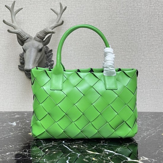 Bottega Veneta Tote