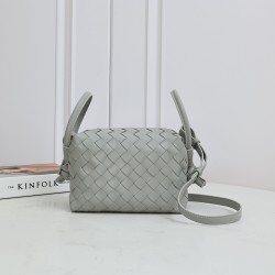 Bottega Veneta Loop
