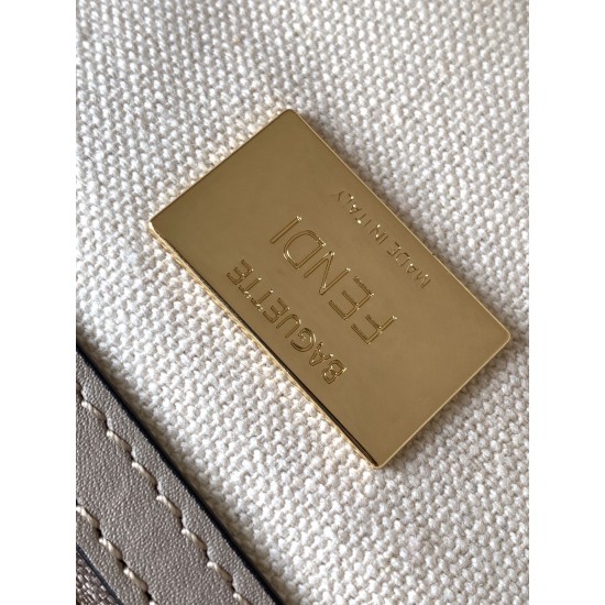 FENDI Baguette