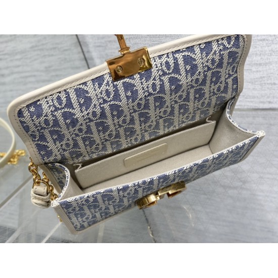 Dior Montaigne