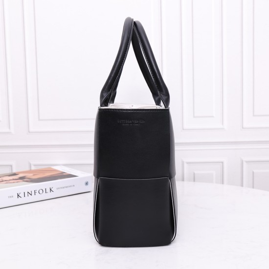 Bottega Veneta Tote