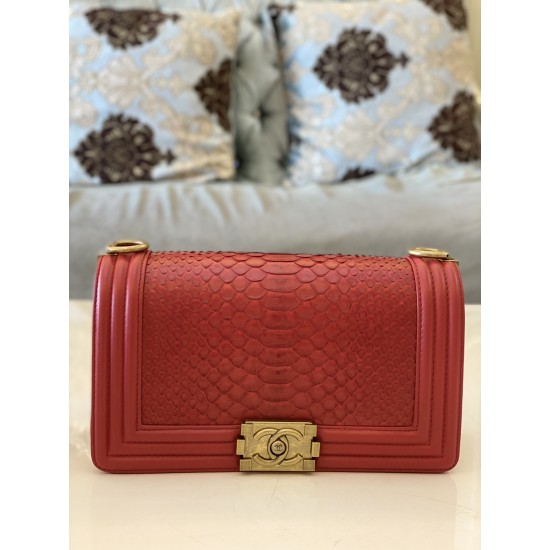 CHANEL BOY BAG