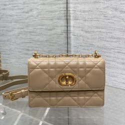 Dior Caro