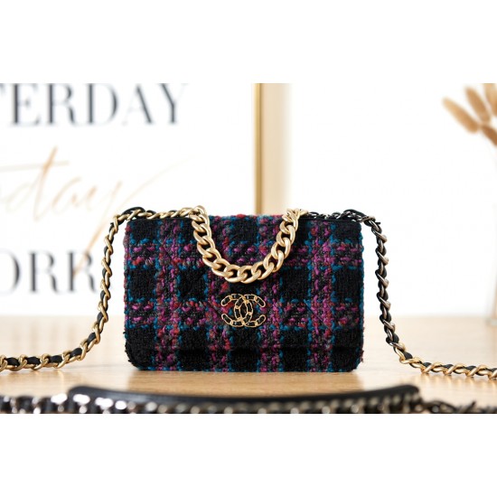 CHANEL WOC