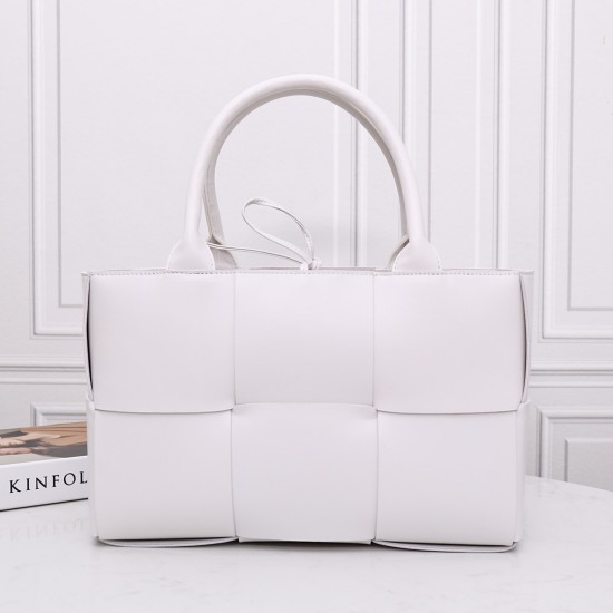 Bottega Veneta Tote