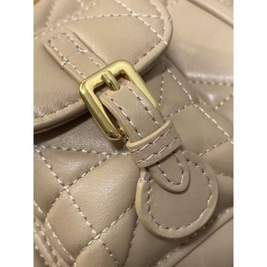 Dior Caro