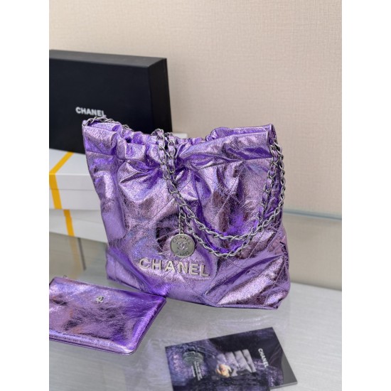 CHANEL 22 Bag