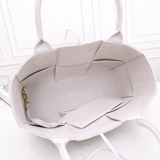 Bottega Veneta Tote