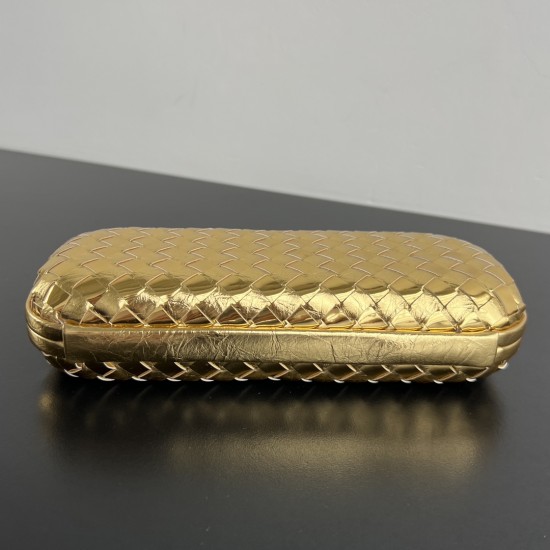 Bottega Veneta More
