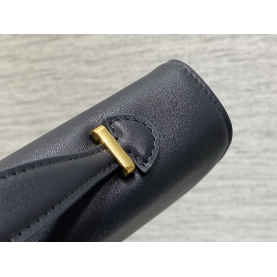 Dior Caro