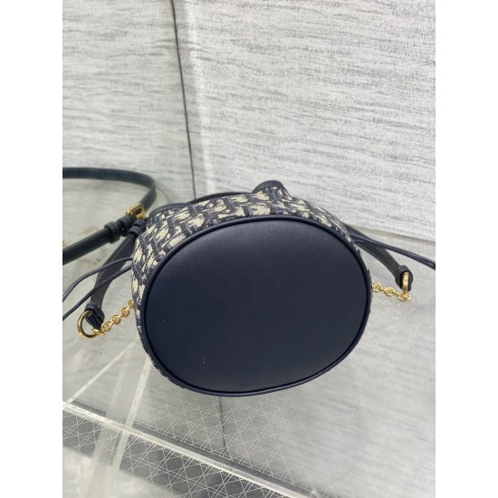 Dior Caro