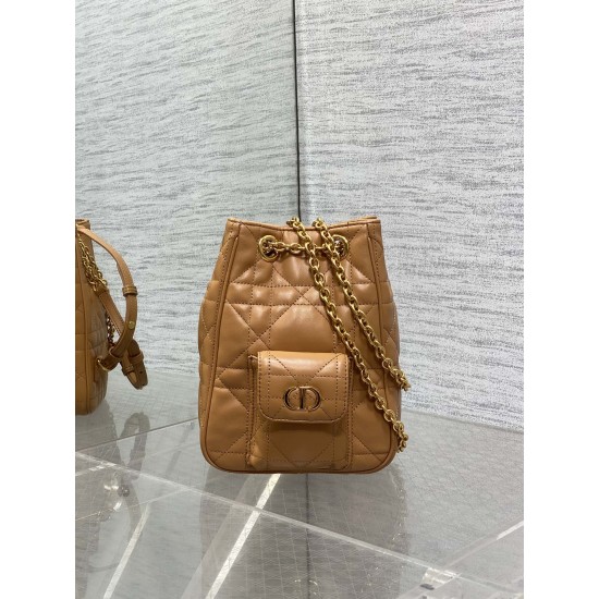 Dior Caro