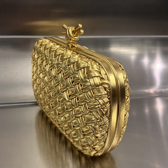 Bottega Veneta More