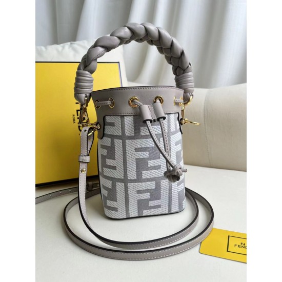 FENDI Bucket Bags