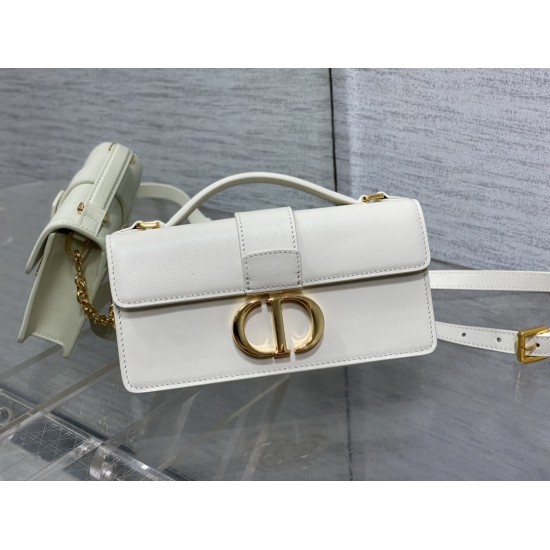 Dior Montaigne
