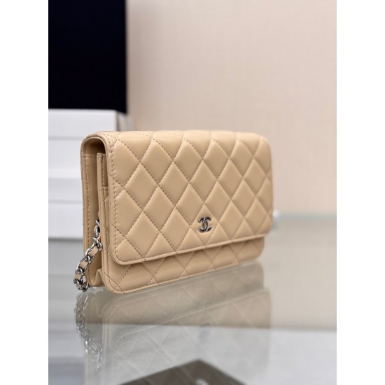 CHANEL WOC