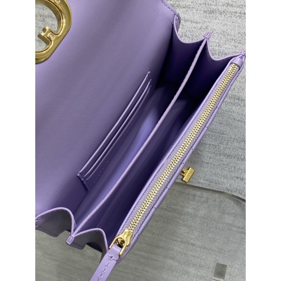 Dior Caro