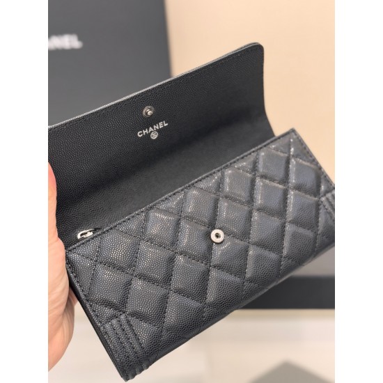 CHANEL BOY BAG