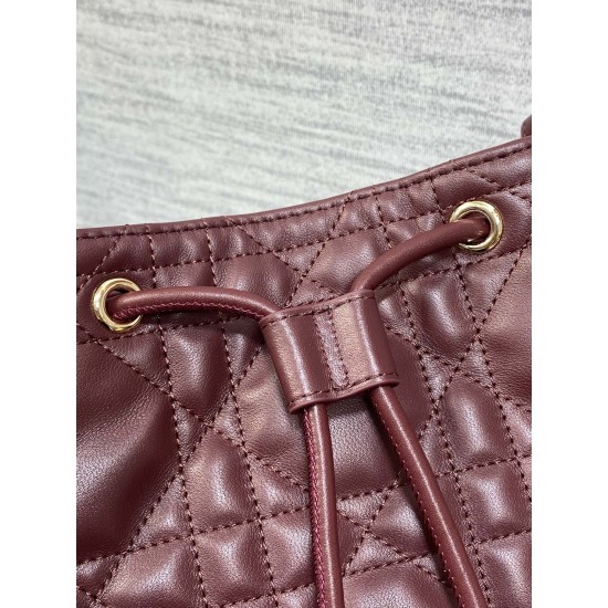 Dior Caro