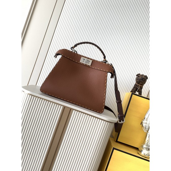 FENDI Peekaboo