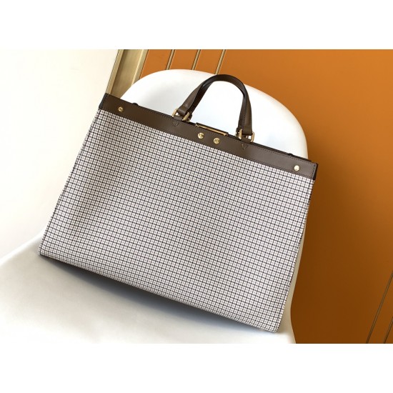 FENDI Tote Bags