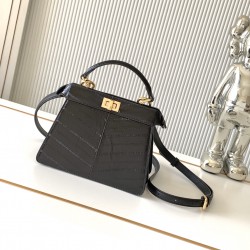 FENDI Peekaboo