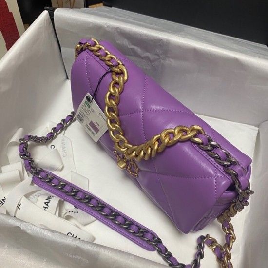 CHANEL 19 BAG
