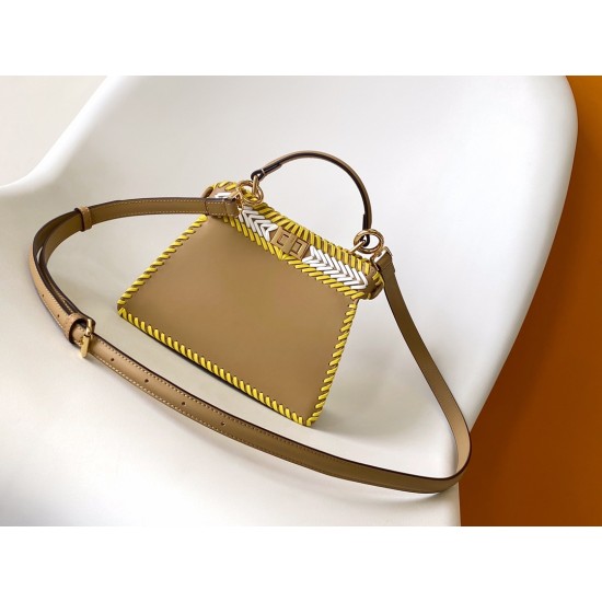 FENDI Peekaboo
