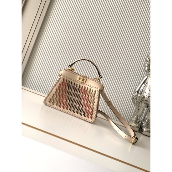 FENDI Peekaboo