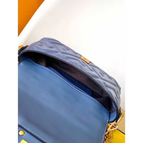 FENDI Baguette