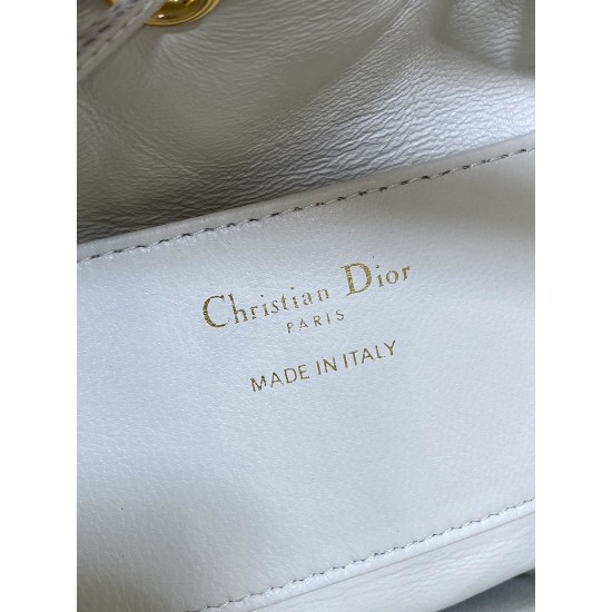 Dior Caro